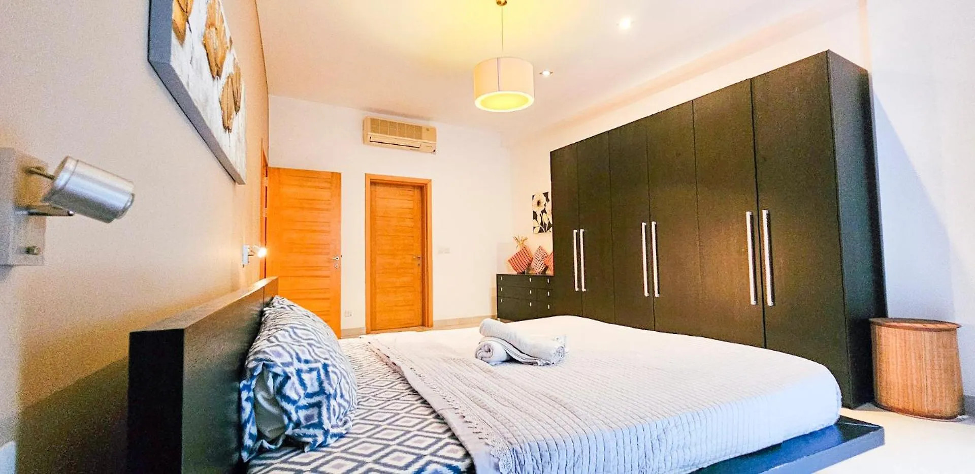 Paceville Two Bedroom Two Bathrooms St Julians Pen 2 Saint Julian's